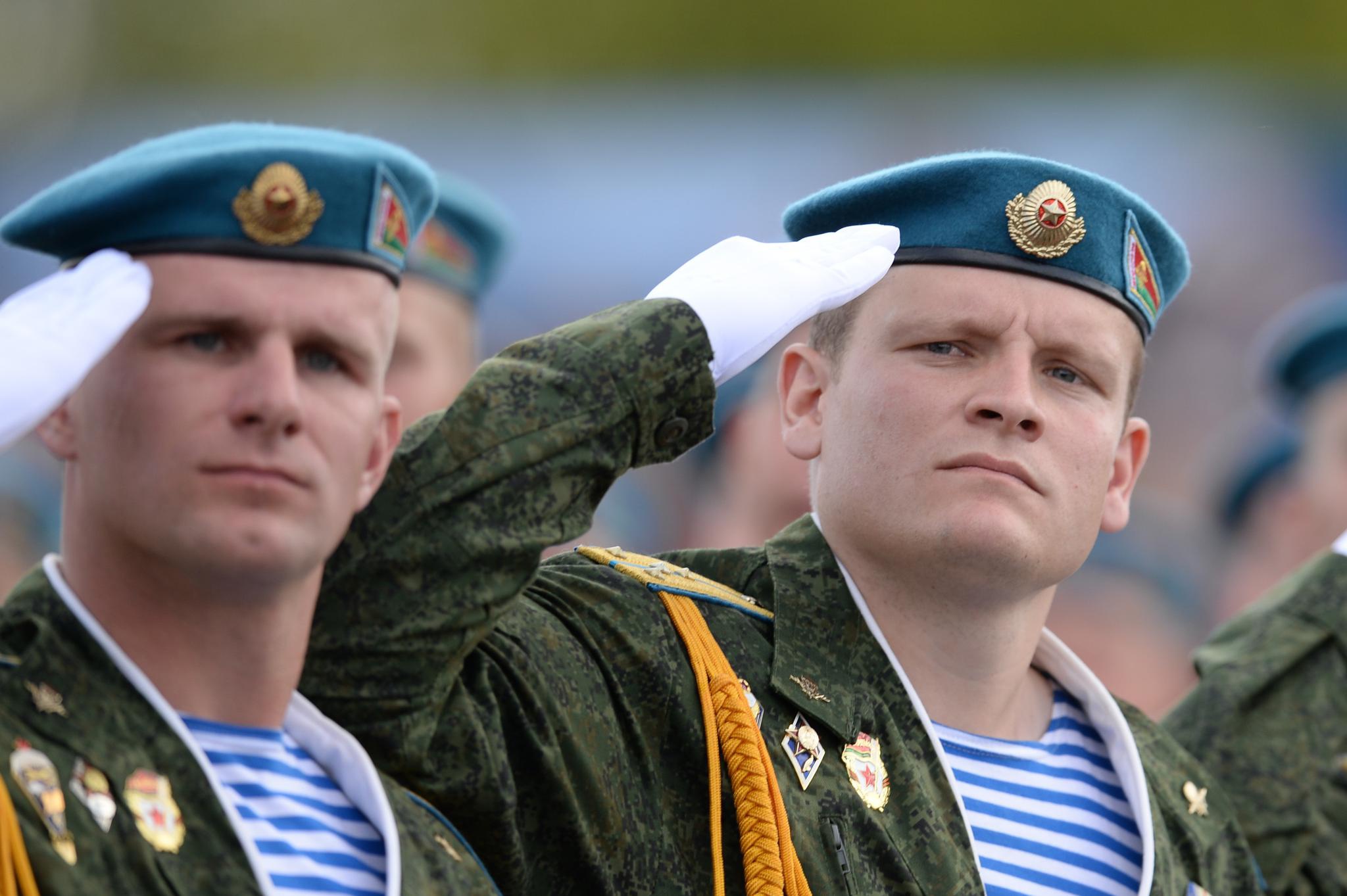 包含白俄罗斯国家队正在努力争取胜利在欧洲预选赛中的词条