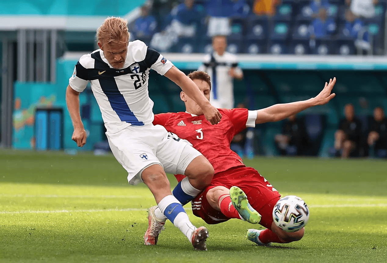 荷兰队表现出色，凭借团结取得胜利的简单介绍