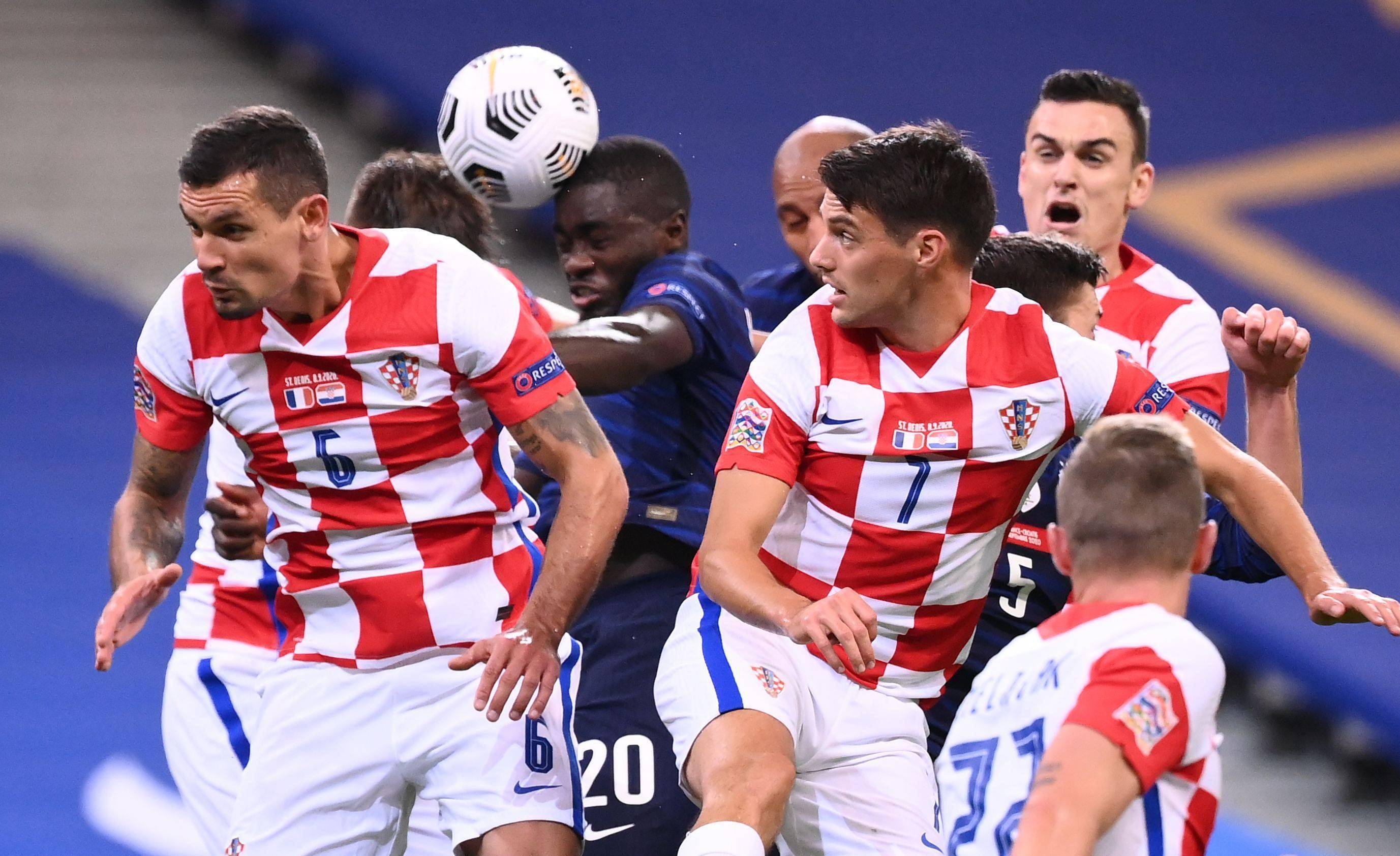 壹号娱乐-包含重要欧洲国家足球选拔赛战报：捷克队硬战取胜，实力体现的词条